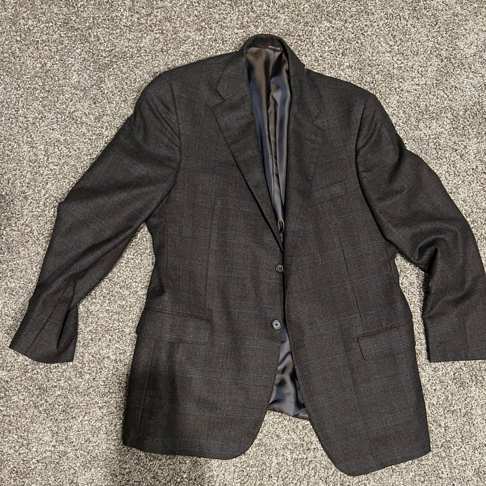 Hickey freeman 44r two button double vent brown with blue checkered pattern